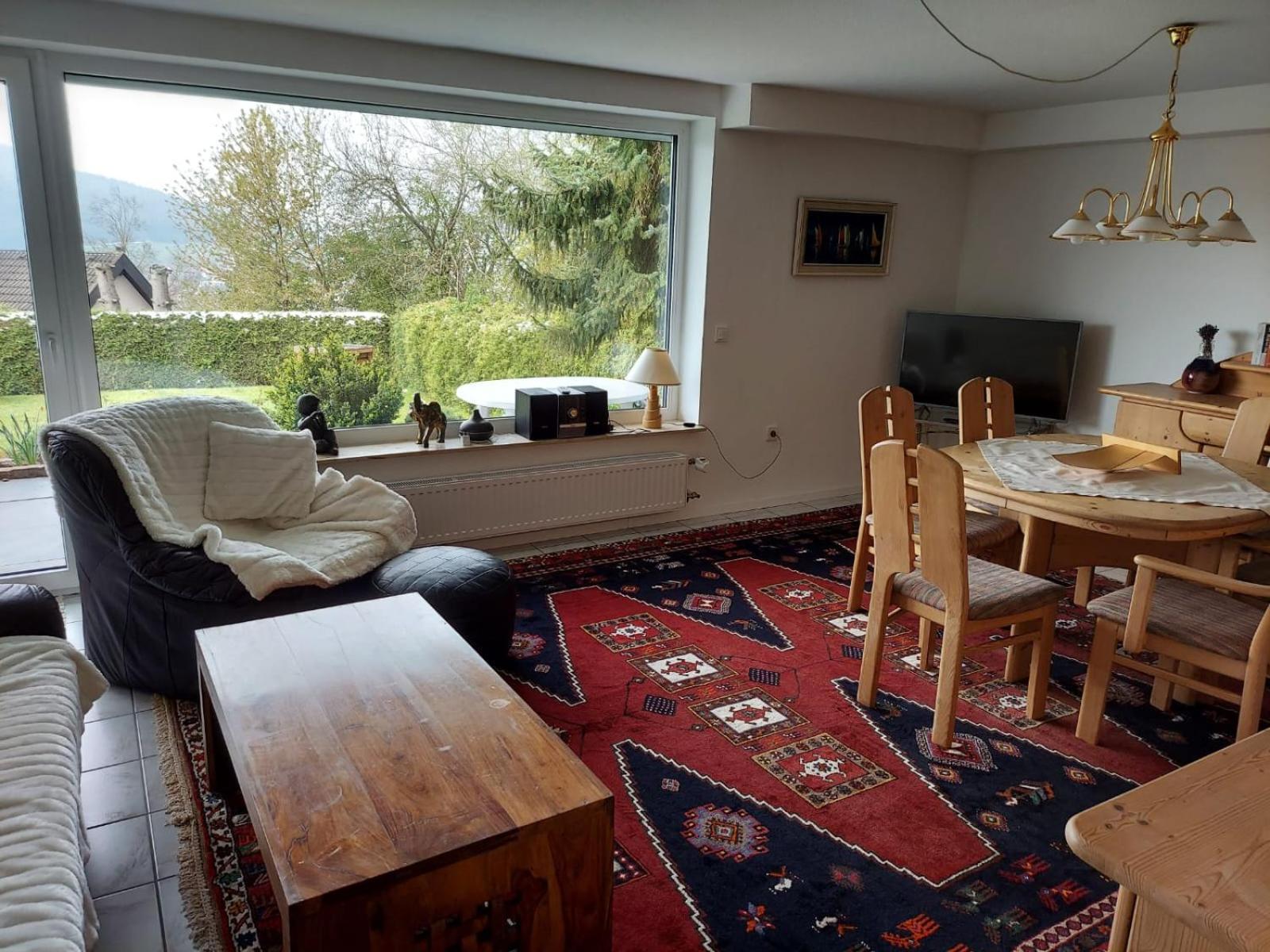 Apartment Mit Tollem Ausblick Auf Der Schwaebischen Alb. *